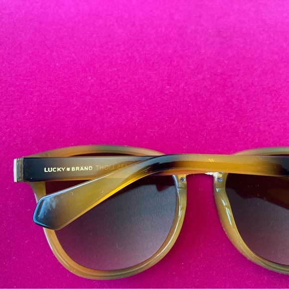 Lucky Brand Sunglasses | Color Brown | Excellent Condition - Picture 10 of 10